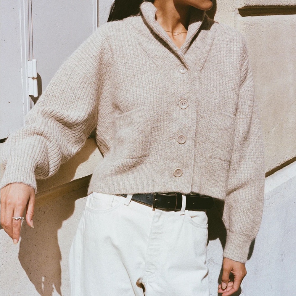 OZMA Sloan Cardigan in Blush. - Picture 2 of 6